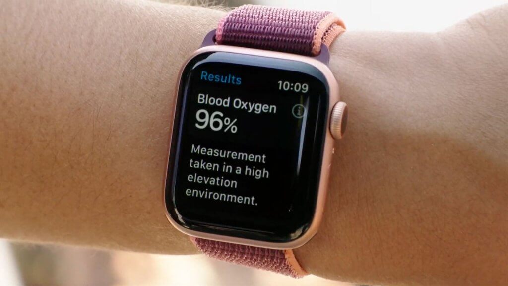 Apple watch Series 6 blood oxygen level monitor.