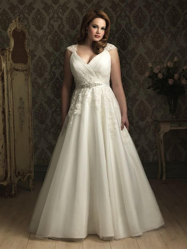 Sexy Wedding Dresses for Full-Chested Figures