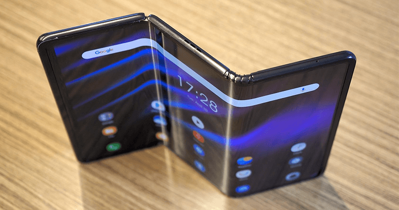 Samsung Tri-fold Phone Screen Space