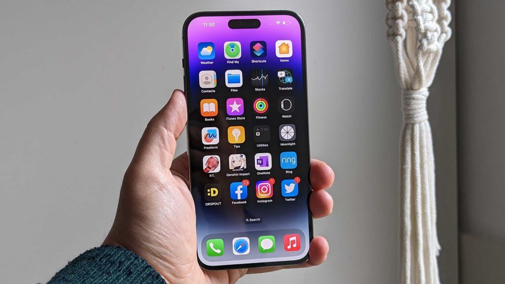 iPhone 15 Pro display review