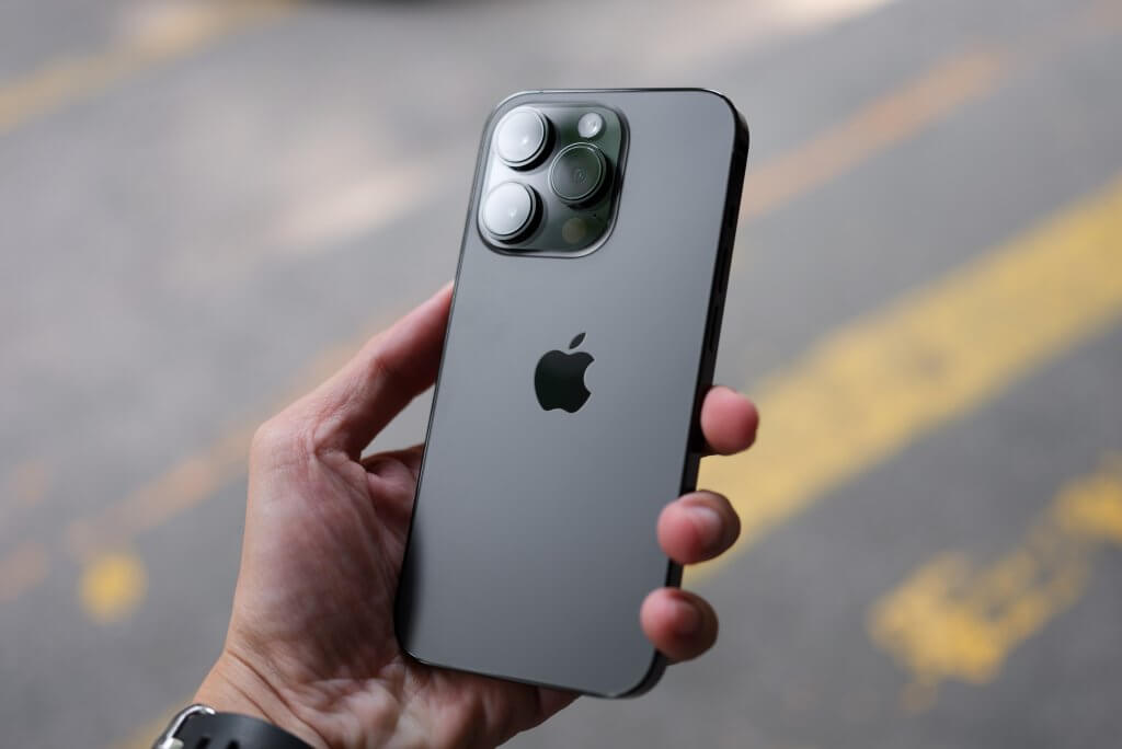 iPhone 15 Pro feels super lightweight